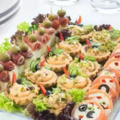 Ile kosztuje catering na 18 urodziny? Ceny, które Cię zaskoczą