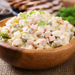 Najlepsze sałatki do lasagne, które podkreślą smak Twojego dania