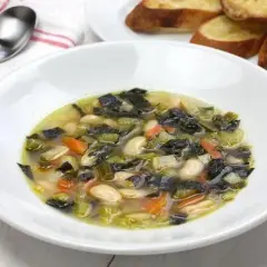 Co to jest zupa? Odkryj sekrety składników i rodzajów zup