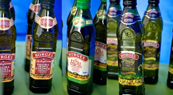Jaka oliwa do sałatek? Odkryj najlepsze wybory dla zdrowia i smaku