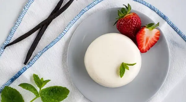 Przepis na ciasto ze śmietaną 30 - wyjątkowy smak i kremowa konsystencja
