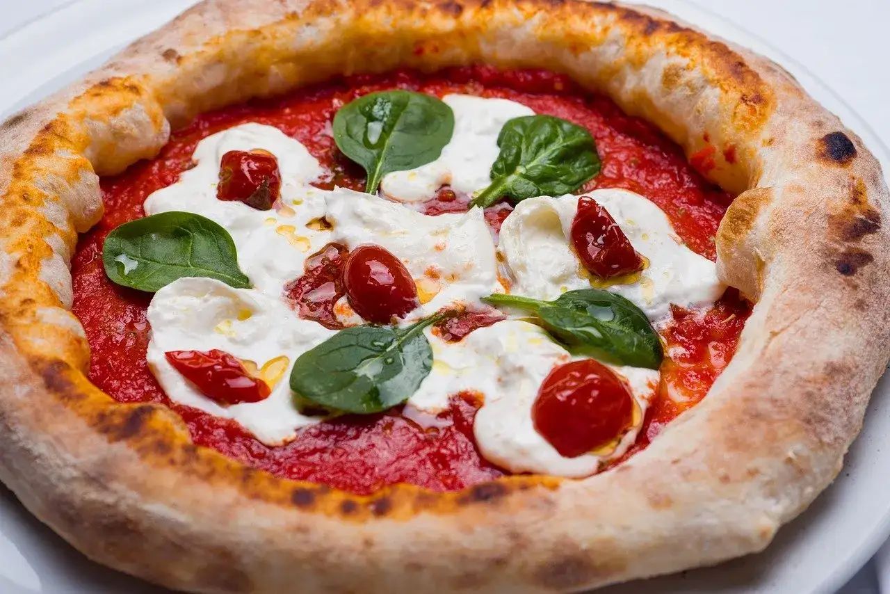 Zdjęcie Dlaczego pizza wychodzi twarda? Oto najczęstsze przyczyny i rozwiązania