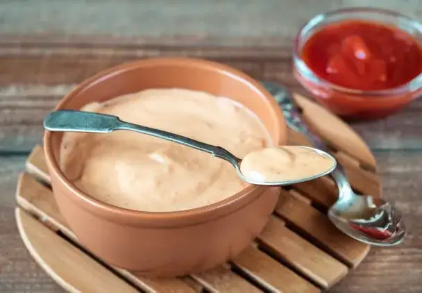Sos gyros jako dip do warzyw