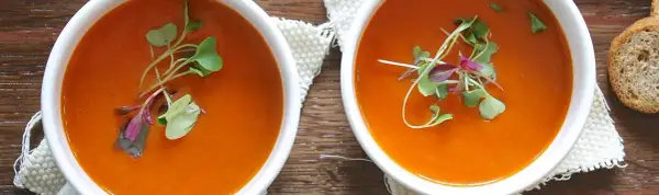 Ile kcal ma zupa warzywna? Zaskakujące różnice w kaloriach!